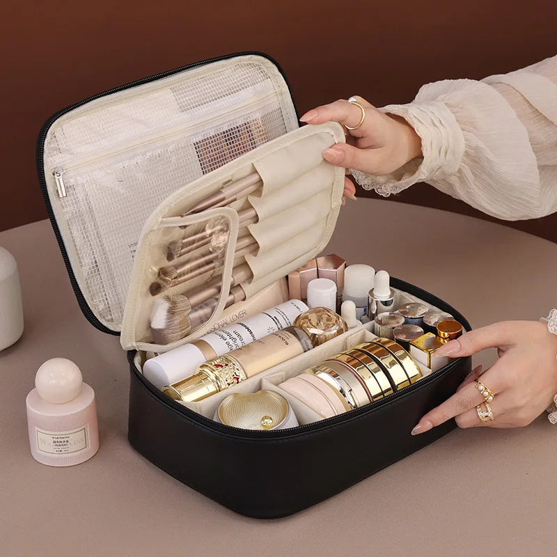 Lyra Beauty Case